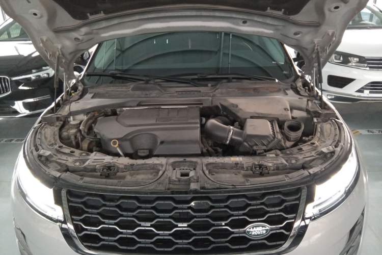 Used Land Rover Range Evoque 2021 Range Rover Velar 249 PS R-Dynamic S Performance Edition Engine Bay