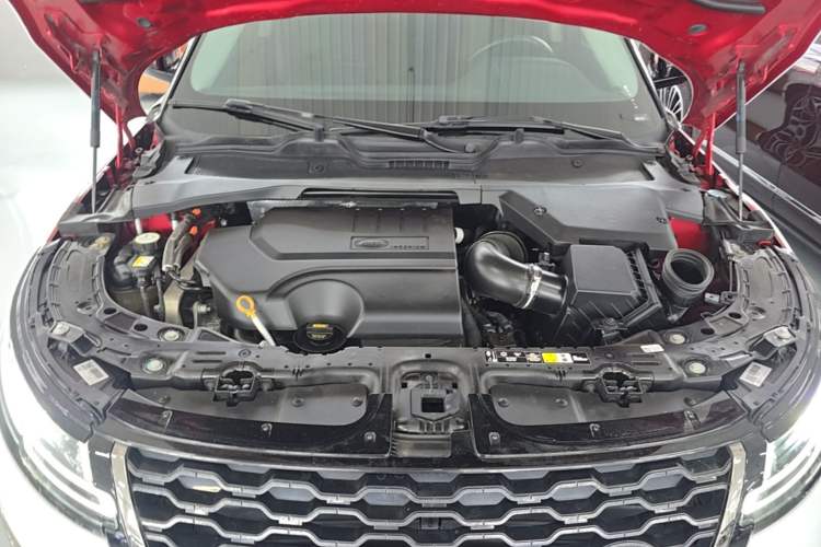 Used Land Rover Range Evoque 2021 Range Rover Velar 249 PS R-Dynamic S Performance Edition Engine Bay