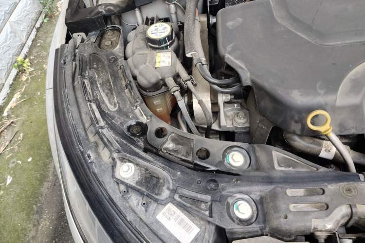 Used Land Rover Range Evoque 2021 Range Rover Velar L 249PS R-Dynamic First Edition Engine Bay Right
