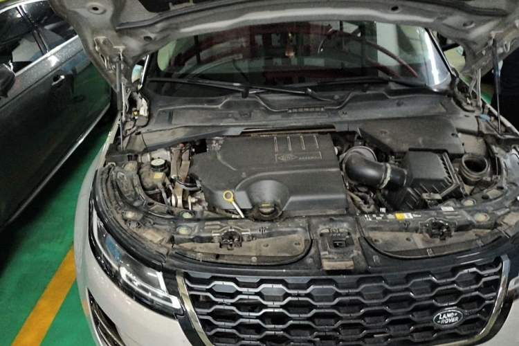 Used Land Rover Range Evoque 2021 Range Rover L 249 PS R-Dynamic SE Luxury Edition Engine Bay Right