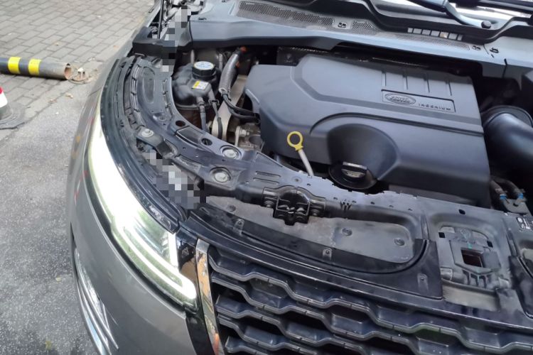 Used Land Rover Range Evoque 2021 Range Rover Velar 249 PS R-Dynamic S Performance Edition Engine Bay Right