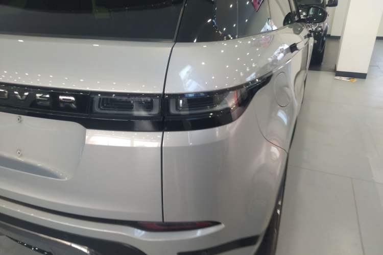 Used Land Rover Range Evoque 2021 Range Rover Velar L 249PS R-Dynamic First Edition Exterior 3