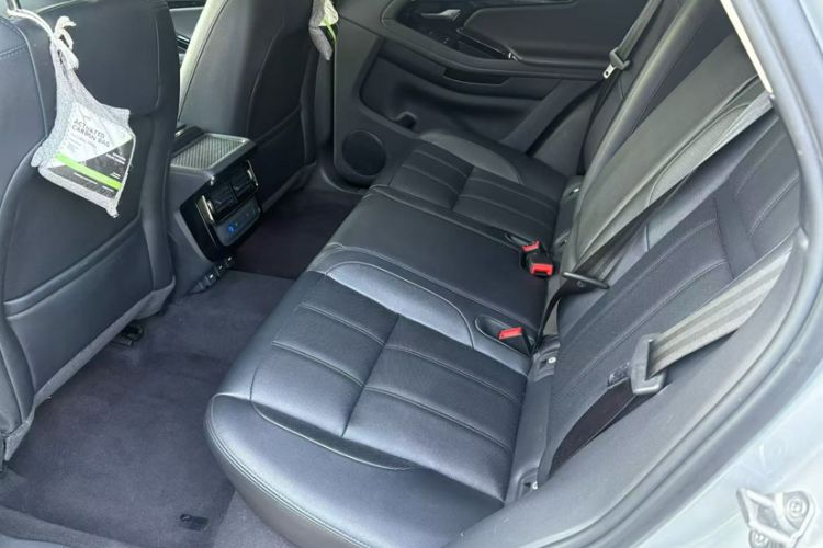 Used Land Rover Range Evoque 2021 Range Rover Velar 249 PS R-Dynamic S Performance Edition Exterior 3