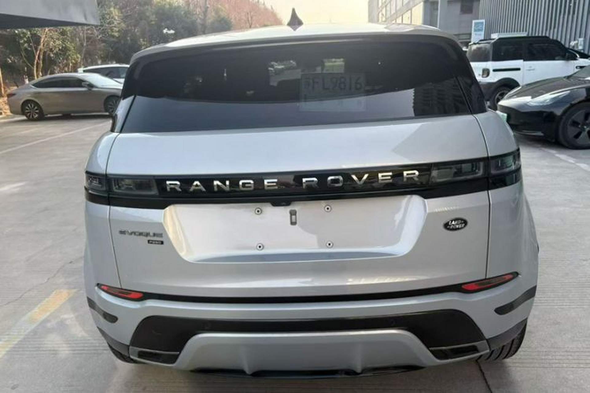 Used Land Rover Range Evoque 2021 Range Rover Velar 249 PS R-Dynamic S Performance Edition Exterior 5