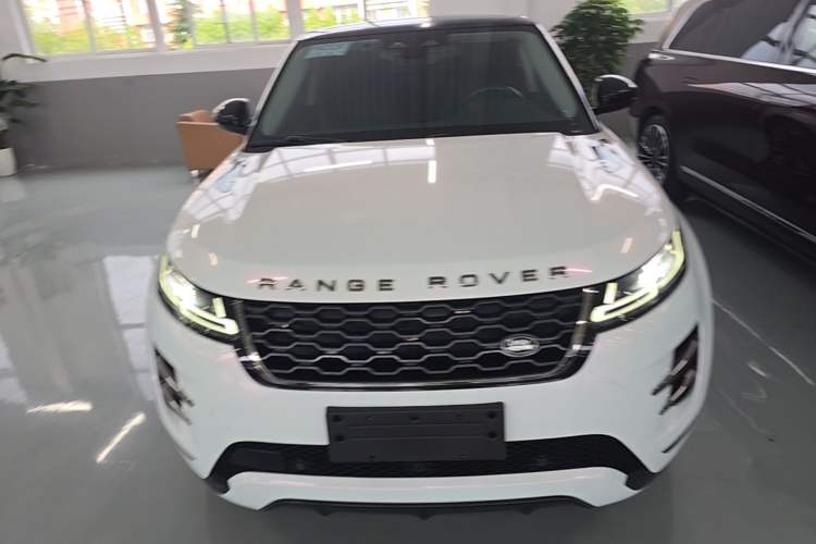 Used Land Rover Range Evoque 2021 Range Rover Velar 249 PS R-Dynamic S Performance Edition Front