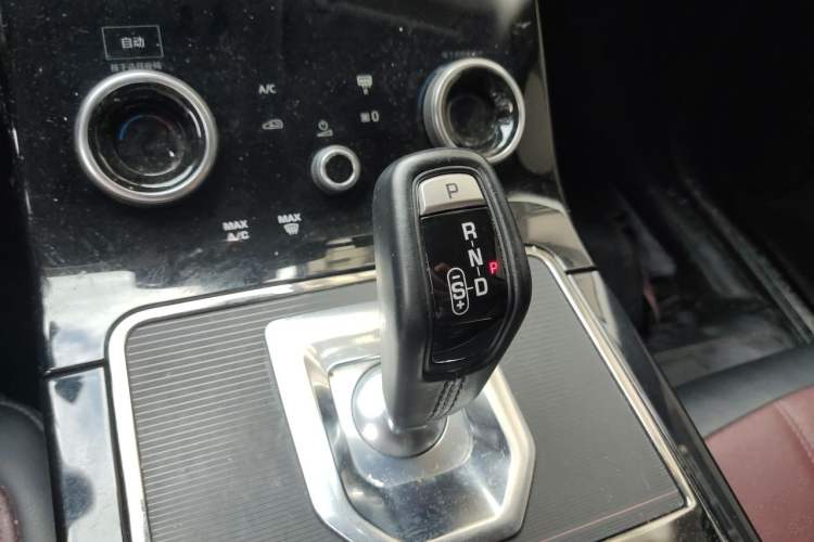 Used Land Rover Range Evoque 2021 Range Rover Velar L 249PS R-Dynamic First Edition Gear Lever