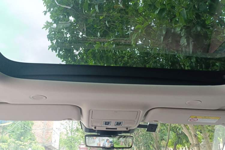 Used Land Rover Range Evoque 2021 Range Rover L 249 PS R-Dynamic SE Luxury Edition Headliner