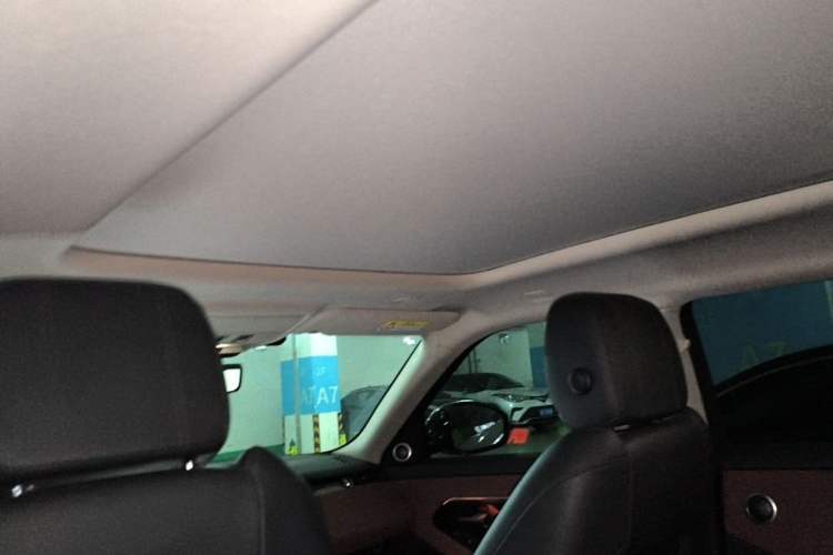 Used Land Rover Range Evoque 2021 Range Rover L 249 PS R-Dynamic SE Luxury Edition Headliner