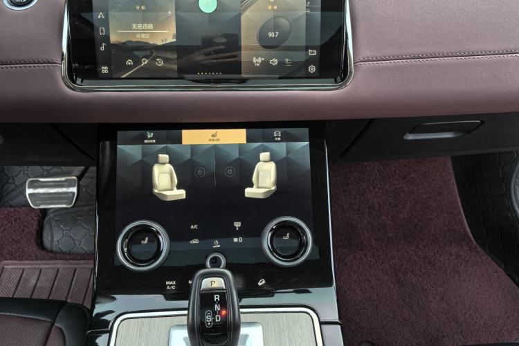 Used Land Rover Range Evoque 2021 Range Rover L 249 PS R-Dynamic SE Luxury Edition Interior 11