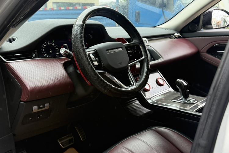 Used Land Rover Range Evoque 2021 Range Rover Velar 249 PS R-Dynamic HSE Luxury Edition Interior 3