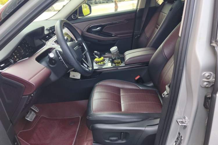 Used Land Rover Range Evoque 2021 Range Rover Velar L 249PS R-Dynamic First Edition Left Front Seat