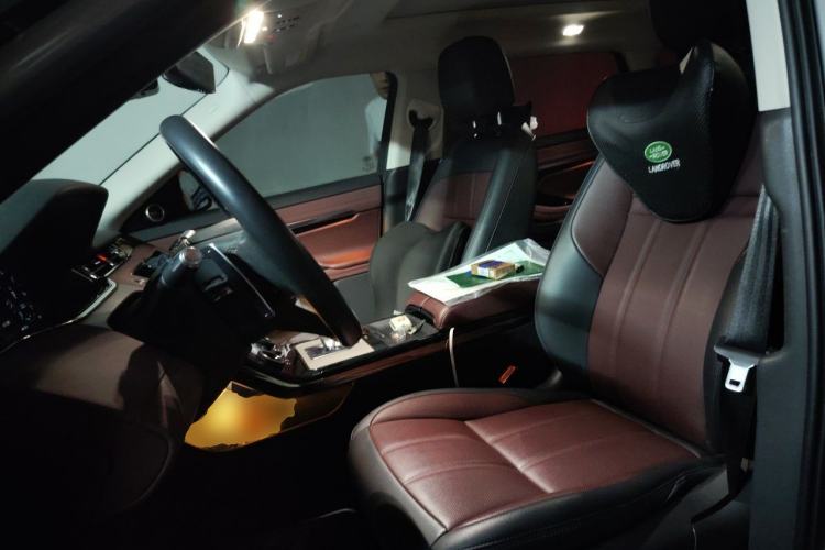 Used Land Rover Range Evoque 2021 Range Rover L 249 PS R-Dynamic SE Luxury Edition Left Front Seat
