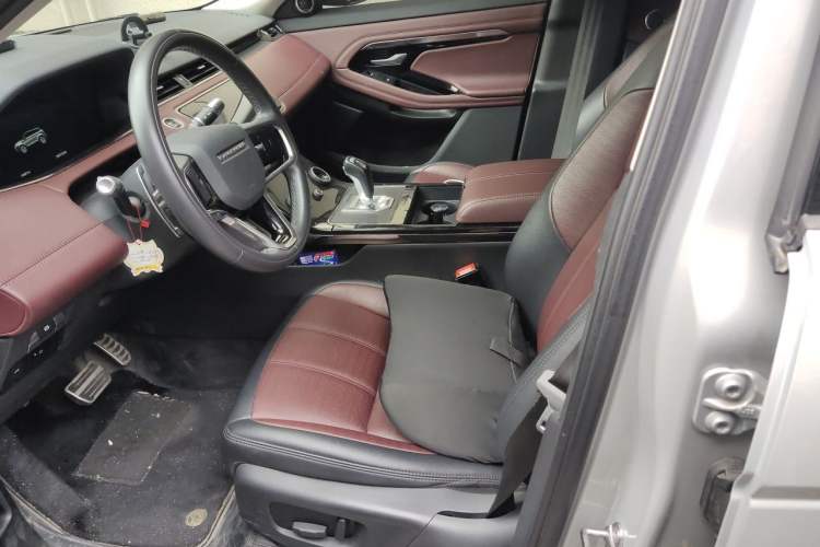 Used Land Rover Range Evoque 2021 Range Rover Velar L 249PS R-Dynamic First Edition Left Front Seat