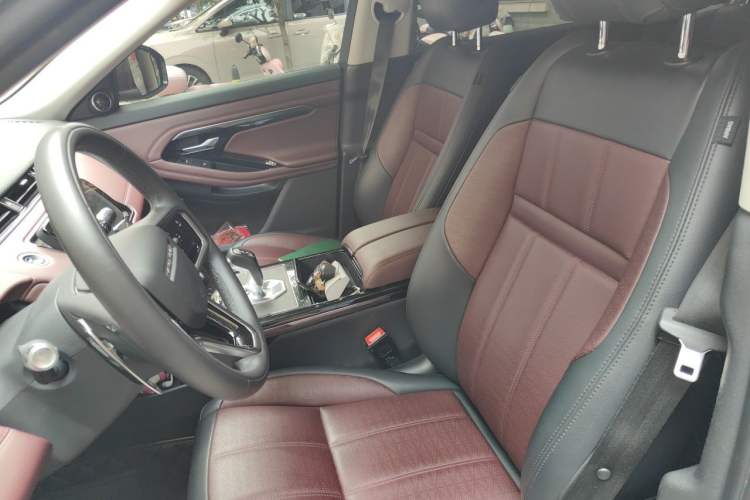 Used Land Rover Range Evoque 2021 Range Rover L 249 PS R-Dynamic SE Luxury Edition Left Front Seat