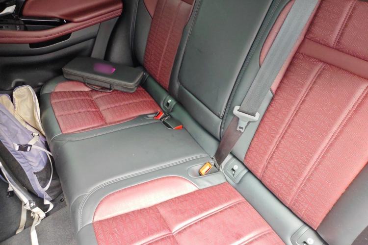 Used Land Rover Range Evoque 2021 Range Rover Velar 249 PS R-Dynamic HSE Luxury Edition Left Rear Seat