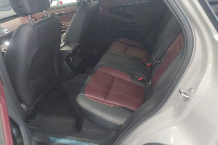 Used Land Rover Range Evoque 2021 Range Rover Velar L 249PS R-Dynamic First Edition Left Rear Seat