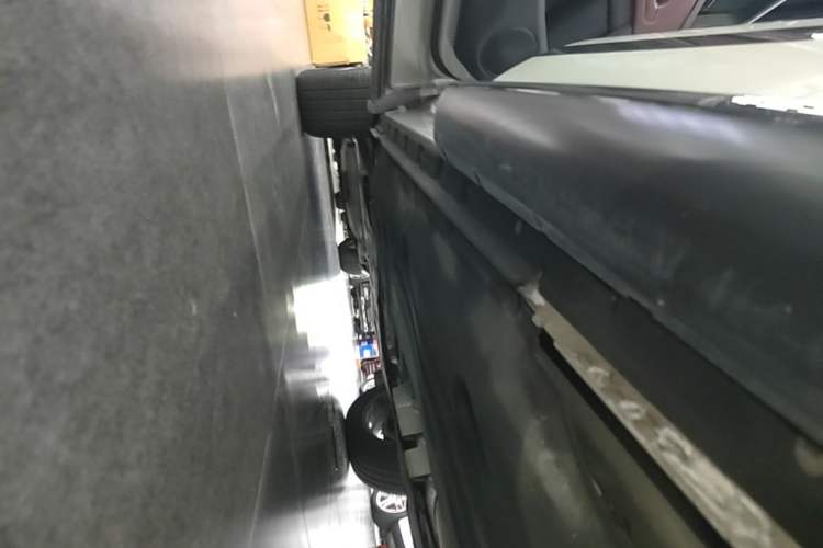 Used Land Rover Range Evoque 2021 Range Rover Velar L 249PS R-Dynamic First Edition Left Side Sill