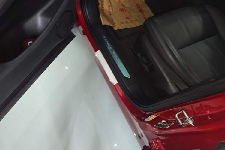 Used Land Rover Range Evoque 2021 Range Rover Velar 249 PS R-Dynamic S Performance Edition Left Side Sill