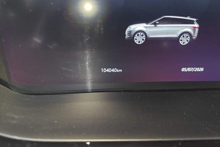 Used Land Rover Range Evoque 2021 Range Rover Velar L 249PS R-Dynamic First Edition Odometer Close Up