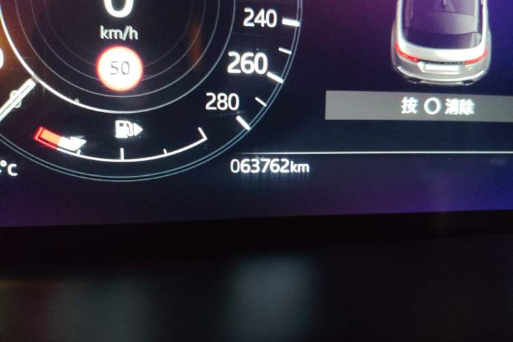 Used Land Rover Range Evoque 2021 Range Rover L 249 PS R-Dynamic SE Luxury Edition Odometer Close Up