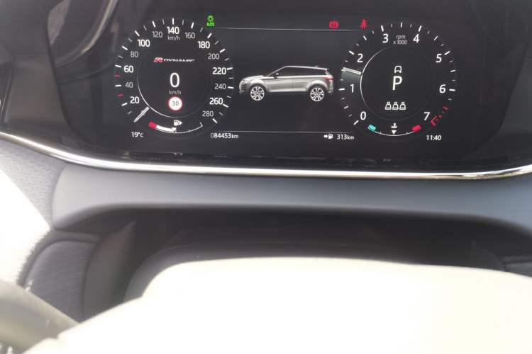 Used Land Rover Range Evoque 2021 Range Rover Evoque 200 PS R-Dynamic Standard Elite Edition Odometer Close Up