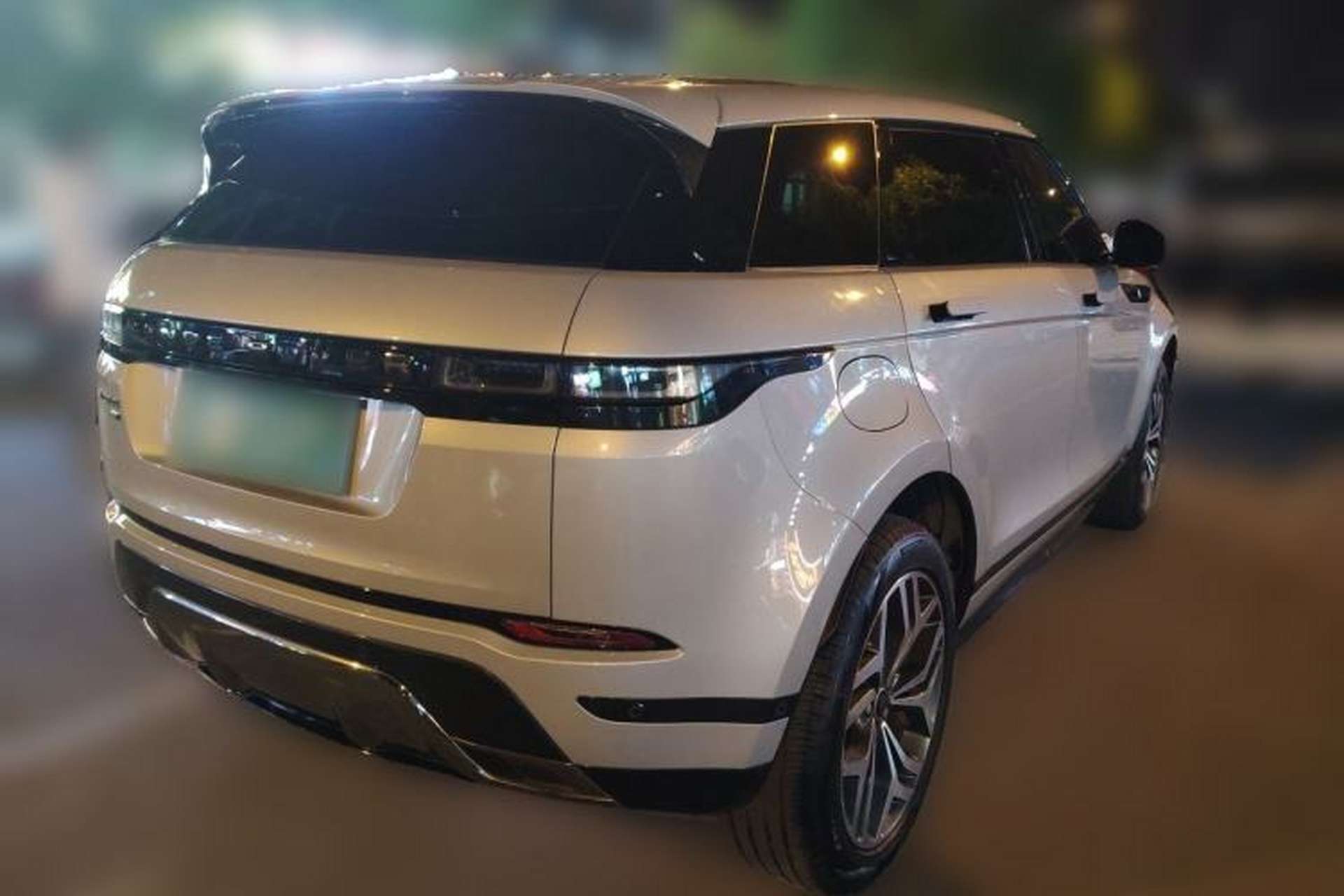 Used Land Rover Range Evoque 2021 Range Rover L 249 PS R-Dynamic SE Luxury Edition Rear Right 45 Deg