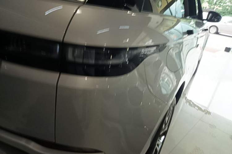 Used Land Rover Range Evoque 2021 Range Rover Velar 249 PS R-Dynamic HSE Luxury Edition Right Rear Taillight