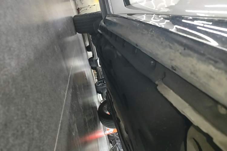 Used Land Rover Range Evoque 2021 Range Rover Velar L 249PS R-Dynamic First Edition Right Side Sill