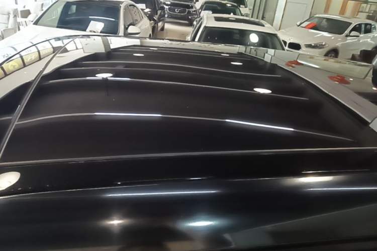 Used Land Rover Range Evoque 2021 Range Rover Velar 249 PS R-Dynamic HSE Luxury Edition Roof