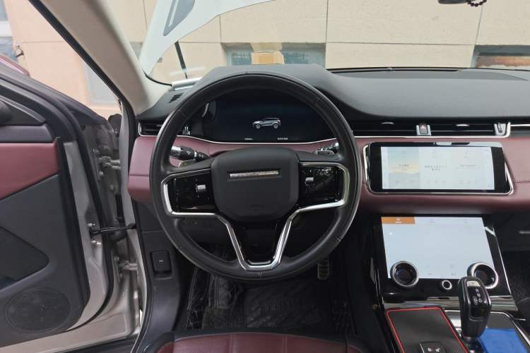Used Land Rover Range Evoque 2021 Range Rover Velar L 249PS R-Dynamic First Edition Steering Wheel