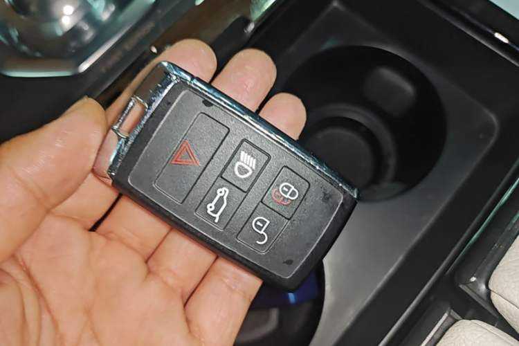 Used Land Rover Range Evoque 2021 Range Rover Velar L 249PS R-Dynamic First Edition Vehicle Key