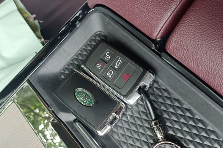 Used Land Rover Range Evoque 2021 Range Rover L 249 PS R-Dynamic SE Luxury Edition Vehicle Key
