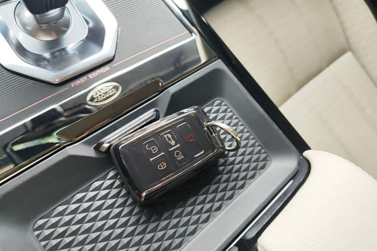 Used Land Rover Range Evoque 2021 Range Rover Velar L 249PS R-Dynamic First Edition Vehicle Key