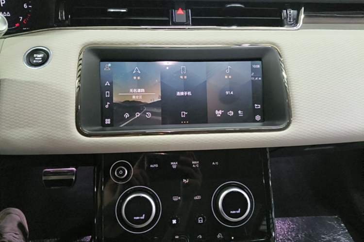Used Land Rover Range Evoque 2021 Range Rover Velar 249 PS R-Dynamic S Performance Edition Audio And AC Panel