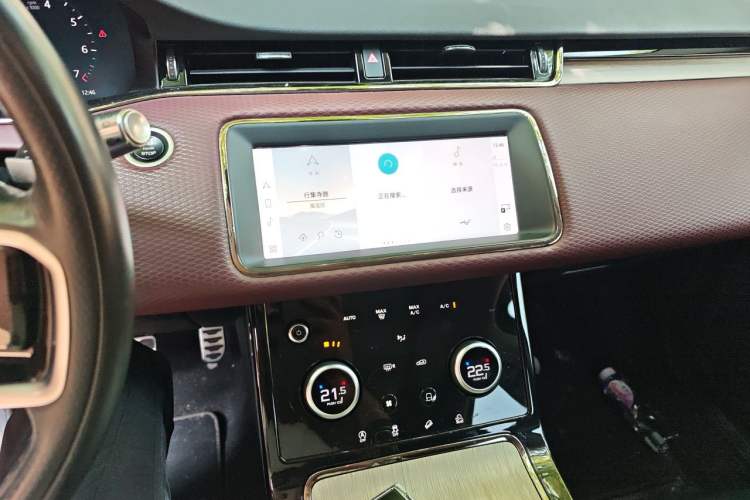 Used Land Rover Range Evoque 2021 Range Rover Velar 249 PS R-Dynamic S Performance Edition Audio And AC Panel