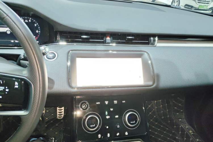 Used Land Rover Range Evoque 2021 Range Rover Velar L 249PS R-Dynamic First Edition Audio And AC Panel