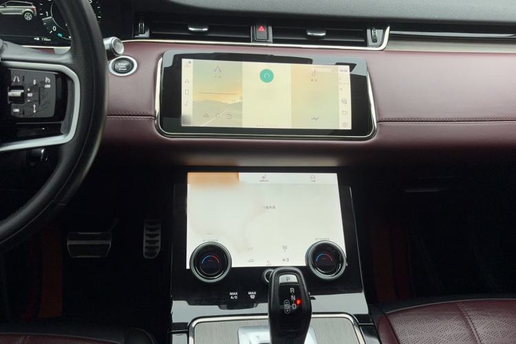 Used Land Rover Range Evoque 2021 Range Rover L 249 PS R-Dynamic SE Luxury Edition Audio And AC Panel