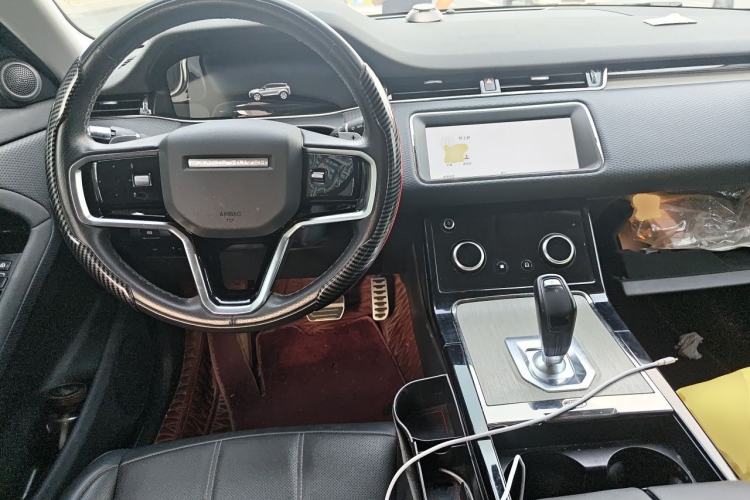 Used Land Rover Range Evoque 2021 Range Rover Velar 249 PS R-Dynamic S Performance Edition Center Console