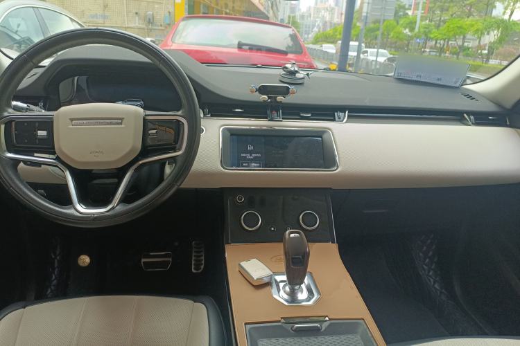 Used Land Rover Range Evoque 2021 Range Rover Velar 249 PS R-Dynamic S Performance Edition Center Console