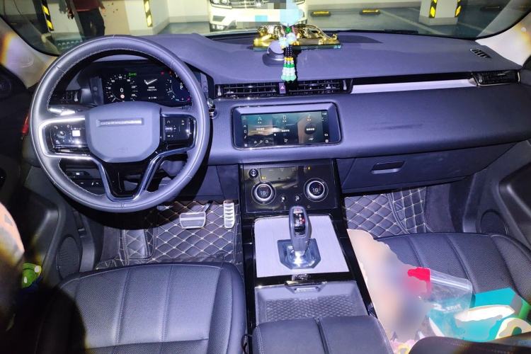 Used Land Rover Range Evoque 2021 Range Rover Velar 249 PS R-Dynamic S Performance Edition Center Console