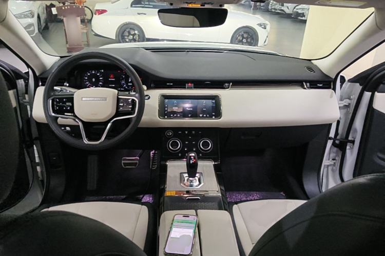 Used Land Rover Range Evoque 2021 Range Rover Velar 249 PS R-Dynamic S Performance Edition Center Console
