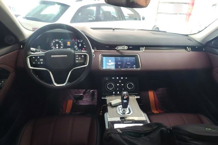 Used Land Rover Range Evoque 2021 Range Rover Velar 249 PS R-Dynamic S Performance Edition Center Console