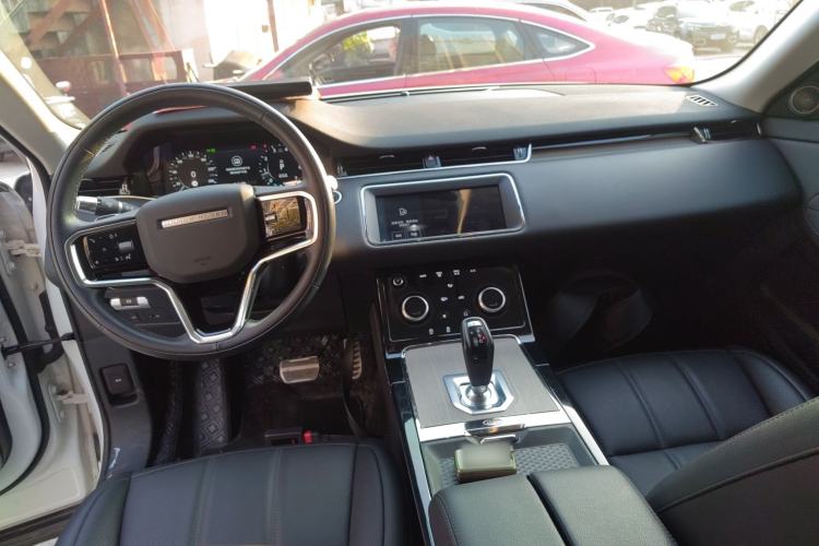 Used Land Rover Range Evoque 2021 Range Rover Velar 249 PS R-Dynamic S Performance Edition Center Console