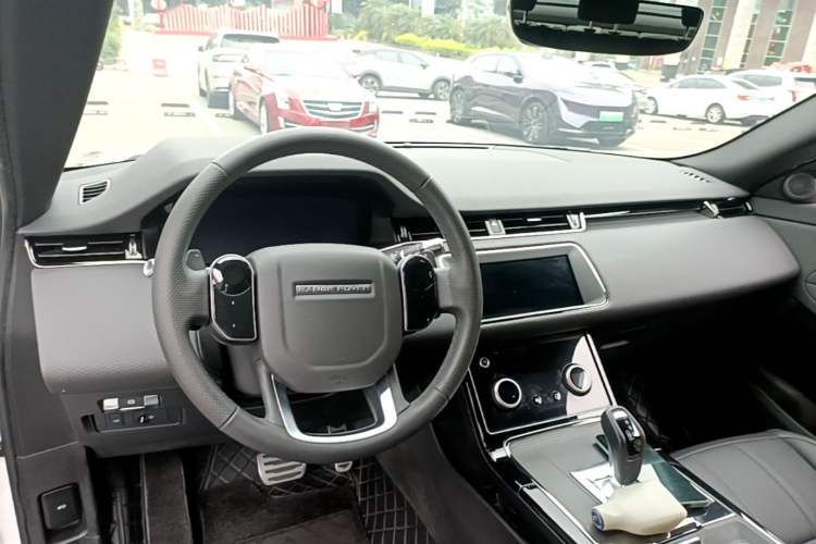 Used Land Rover Range Evoque 2021 Range Rover Velar 249 PS R-Dynamic S Performance Edition Center Console