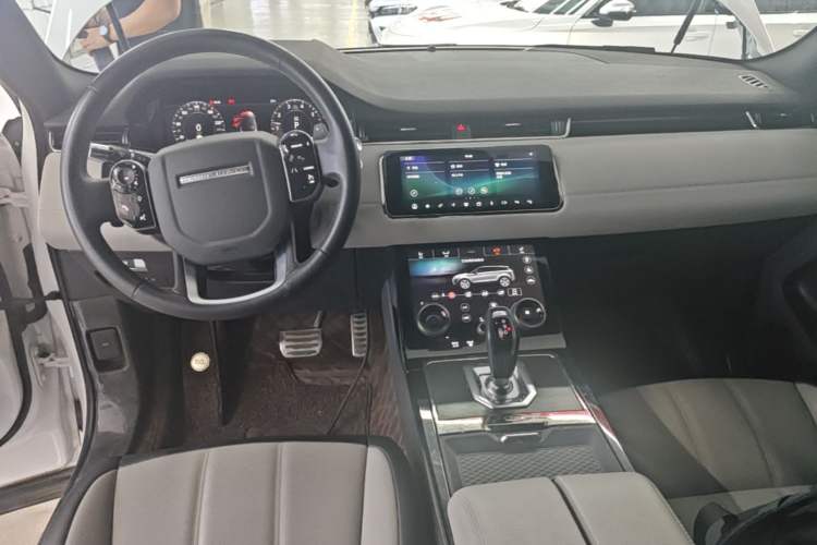 Used Land Rover Range Evoque 2021 Range Rover Velar 249 PS R-Dynamic S Performance Edition Center Console