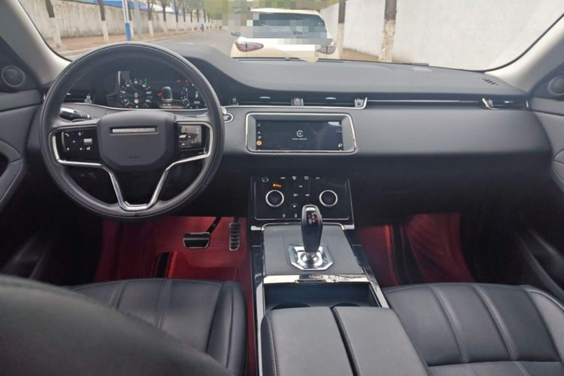 Used Land Rover Range Evoque 2021 Range Rover Evoque 200 PS R-Dynamic Standard Elite Edition Center Console