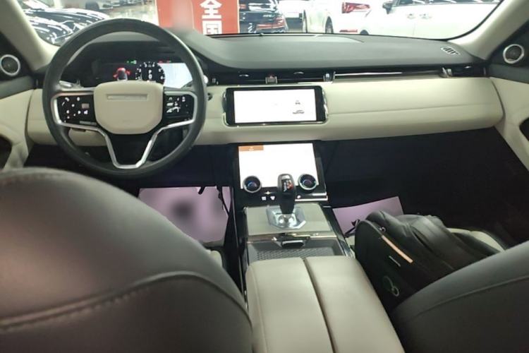 Used Land Rover Range Evoque 2021 Range Rover L 249 PS R-Dynamic SE Luxury Edition Center Console