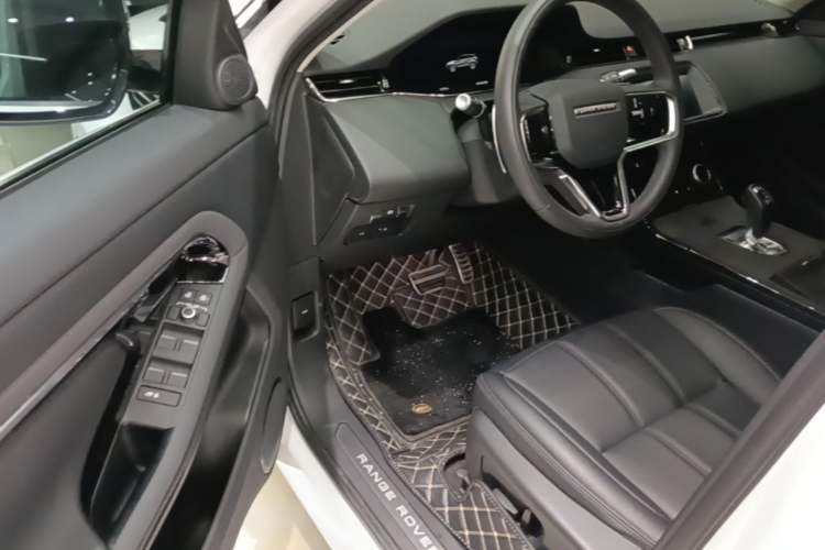 Used Land Rover Range Evoque 2021 Range Rover Evoque 200 PS R-Dynamic Standard Elite Edition Driver Seat