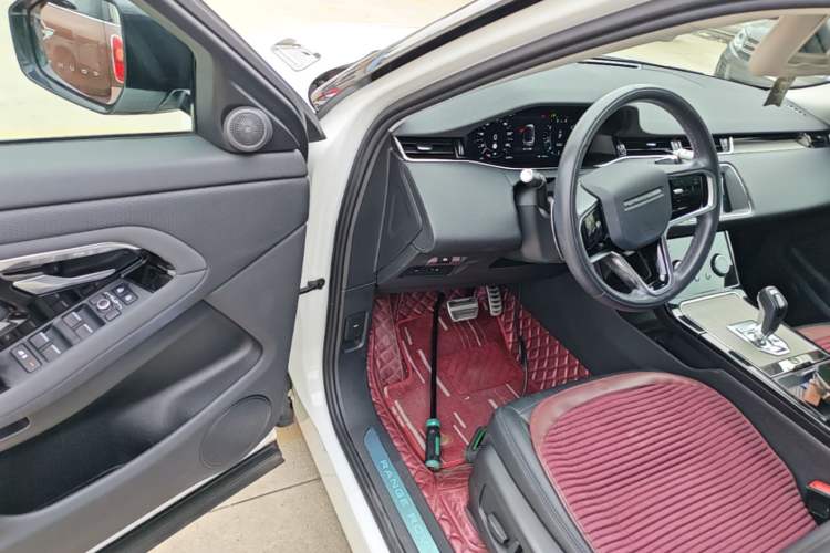 Used Land Rover Range Evoque 2021 Range Rover Velar 249 PS R-Dynamic S Performance Edition Driver Seat