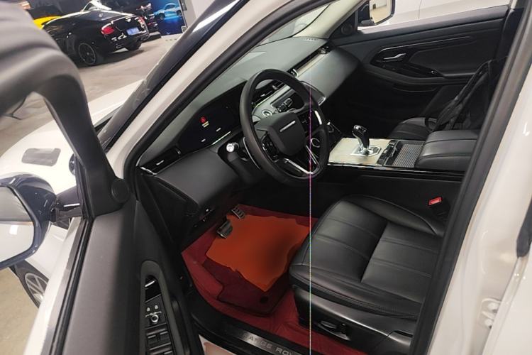 Used Land Rover Range Evoque 2021 Range Rover Velar L 249PS R-Dynamic First Edition Driver Seat